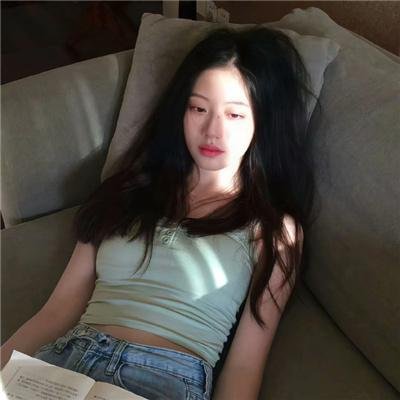 虚拟天后 海报